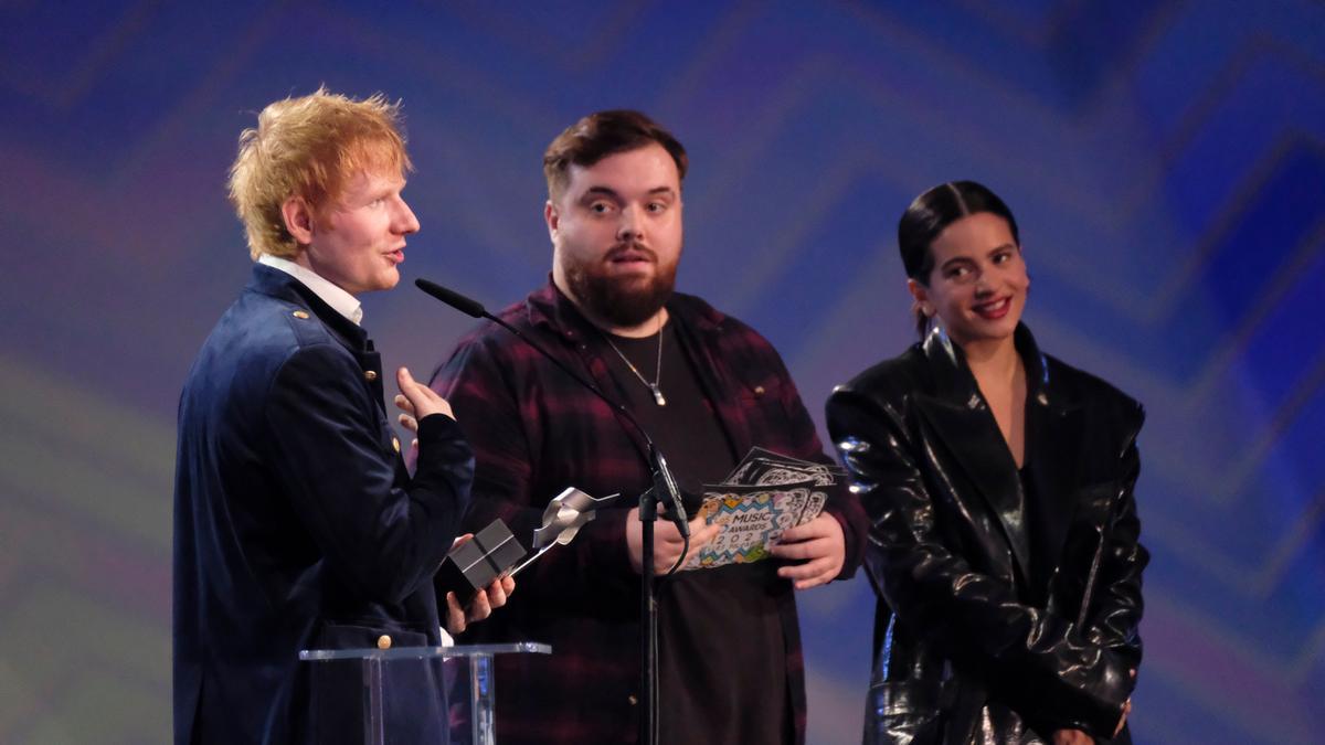 Ed Sheeran, Ibai Llanos y Rosalia by Oto Marabel.jpg