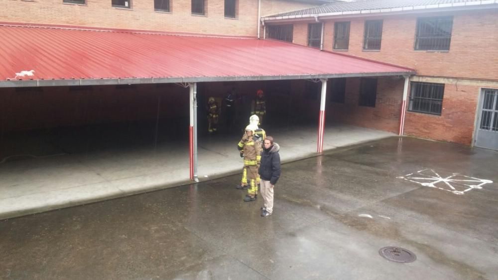 Incendio en el Colegio de Tudela Veguín