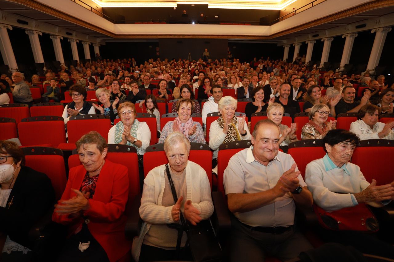 Estreno del documental 'Mirall de Terra' sobre las 'collidores d'oliva' de Mallorca