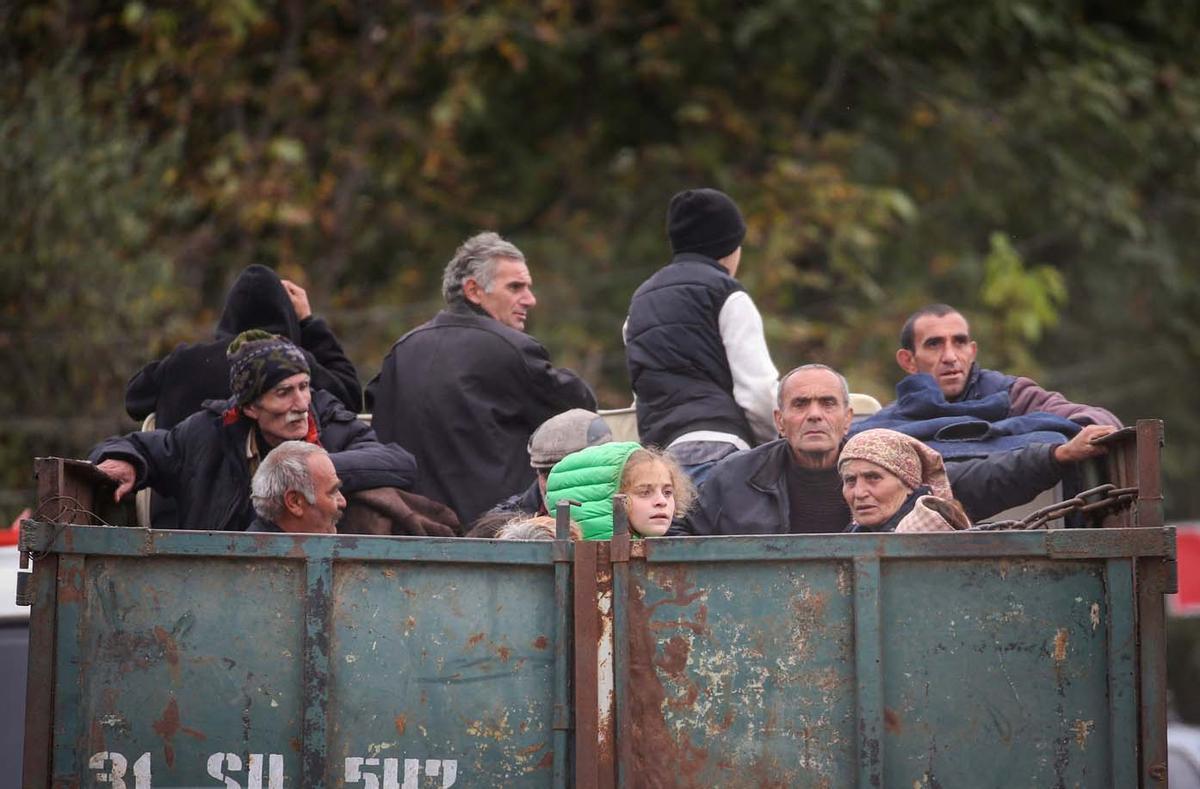 Los refugiados de Alto Karabaj llegan a Kornidzor