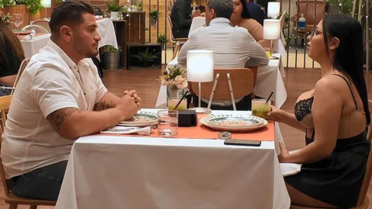 Tensión en 'First Dates': así fue el momento de una soltera intentando ligar con el padre de su cita