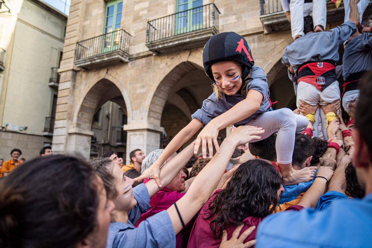 Les imatges de la Diada castellera de colles de l'eix, a Manresa Les imatges de la Diada castellera de colles de l'eix, a Manresa