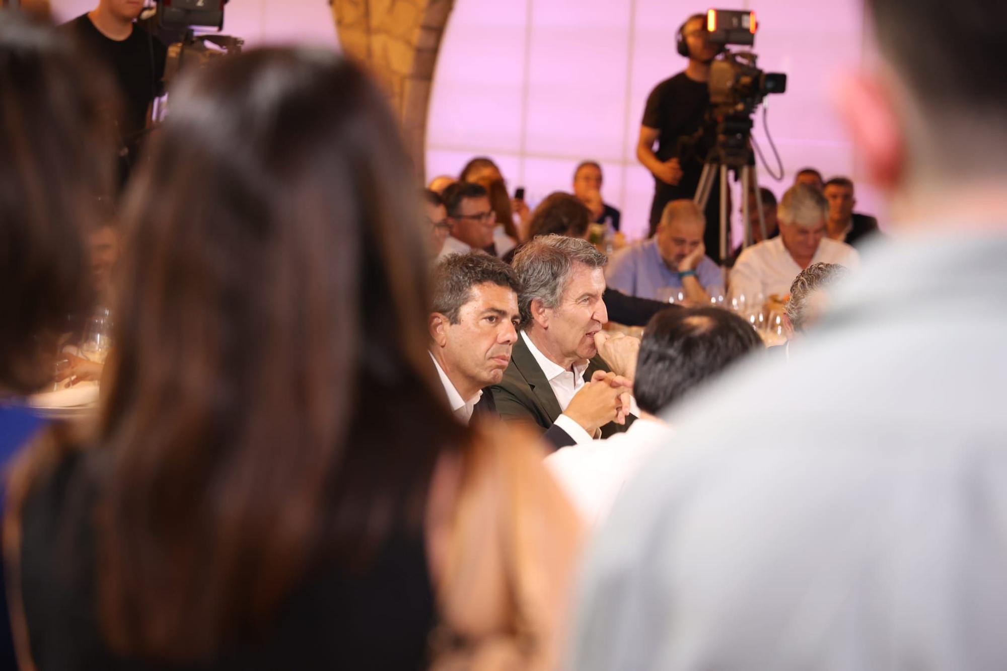 Así han llegado Feijóo y Mazón a la comida con militantes del PP en Alicante