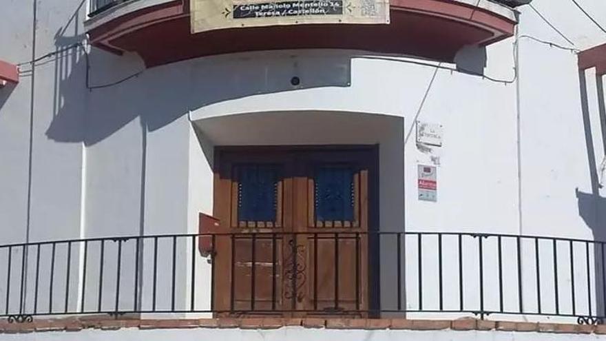 Fachada del colegio de Teresa.