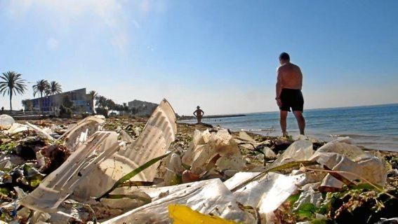 Zu alt, zu klein, zu anfällig: Die Anlagen zur Klärung der städtischen Abwässer versagen auf breiter Front - nicht nur bei Wolkenbrüchen. Der Kampf gegen die trübe Brühe ist teuer und langwierig.