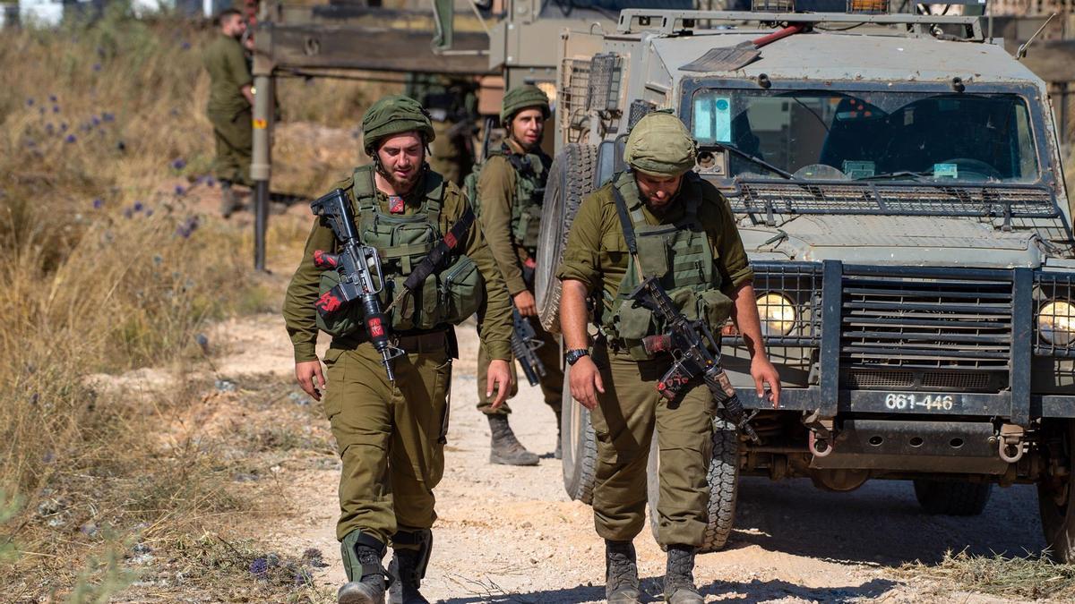 Militares del ejército de Israel desplegados en los Altos del Golán, en la frontera norte con Líbano.