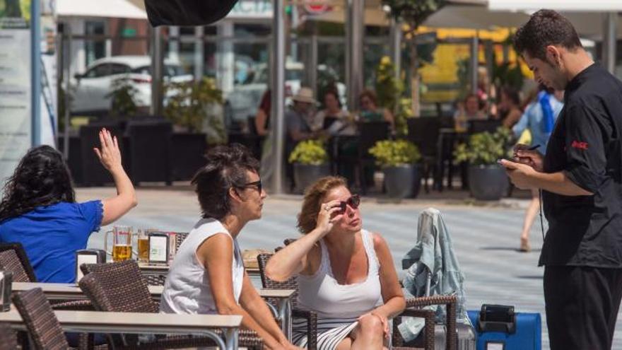 Alicante lidera la bajada del paro en la Comunidad