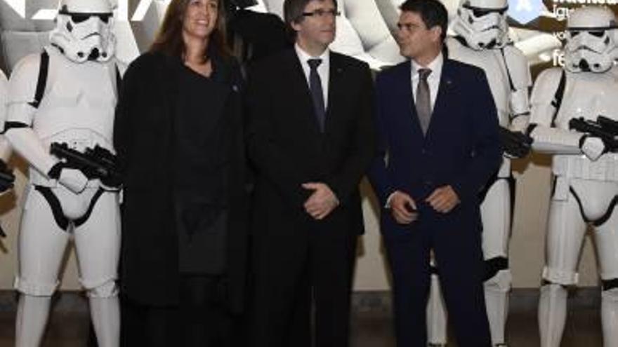 Carles Puigdemont inaugurava el nou cinema