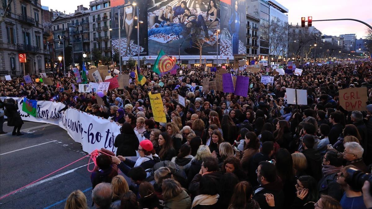 zentauroepp42445728 8m manifestacion dones180308205317 zentauroepp42445728 8m manifestacion dones180308205317