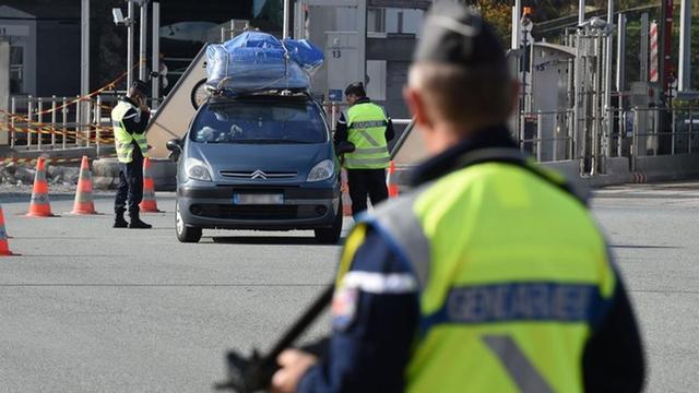 Francia refuerza los controles en las fronteras.
