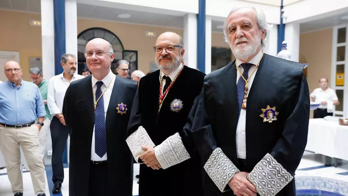 El Colegio de la Abogacía de Córdoba distingue a dos magistrados del Supremo