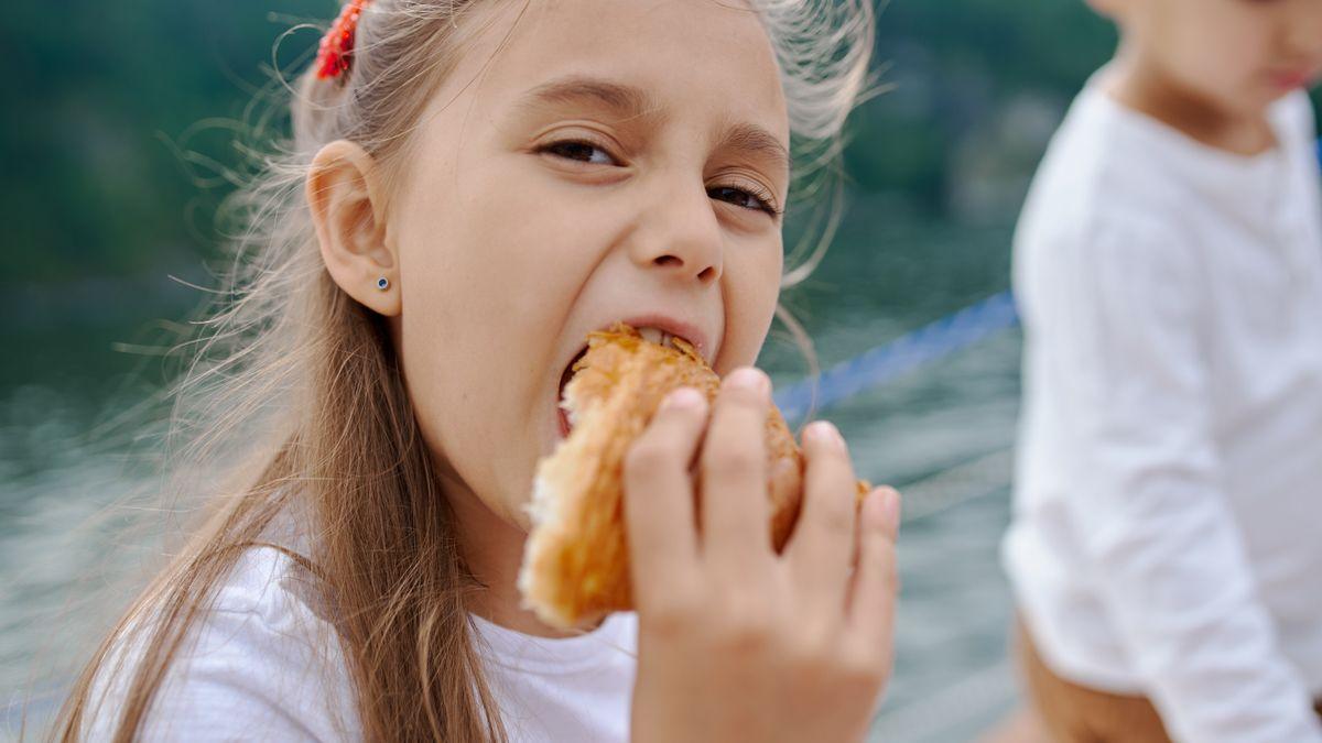 Consum vol prohibir la publicitat de dolços dirigida a menors de 16 anys