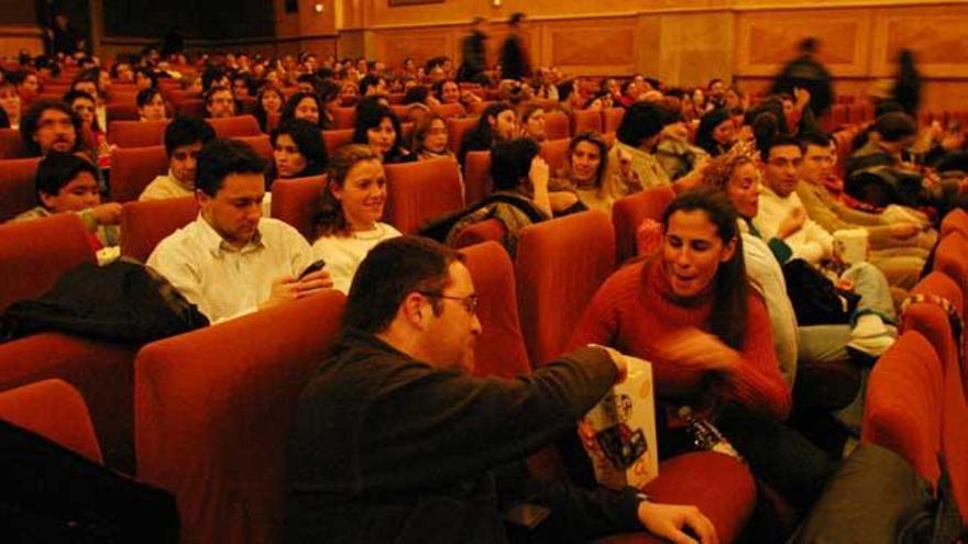 Foto de archivo del estreno de una película en la Sala Augusta