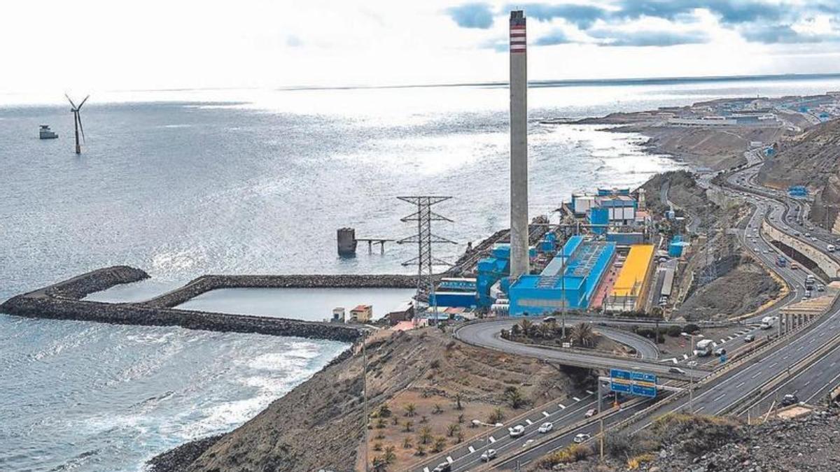 Grave vuelco en la GC-1, en Las Palmas de Gran Canaria