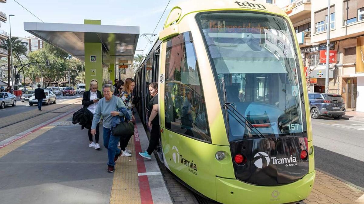Parada del Tranvía en Murcia.
