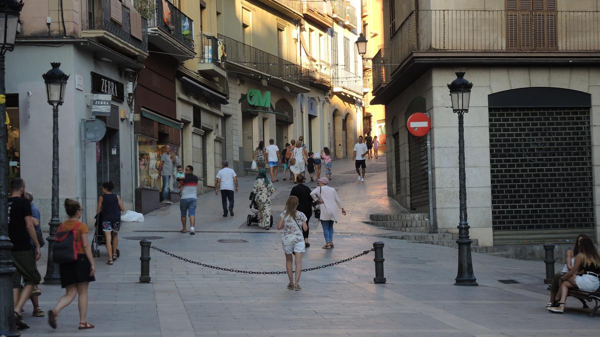 La Plana de l'Om i el carrer de Sant Miquel, al Centre Històric de Manresa