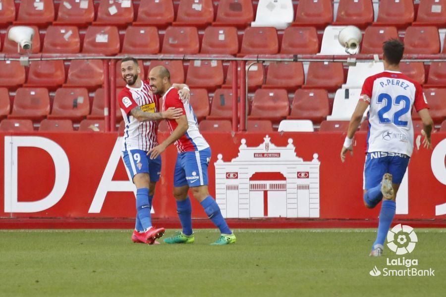 Partido del Sporting y el Málaga CF de la Liga SmartBank.