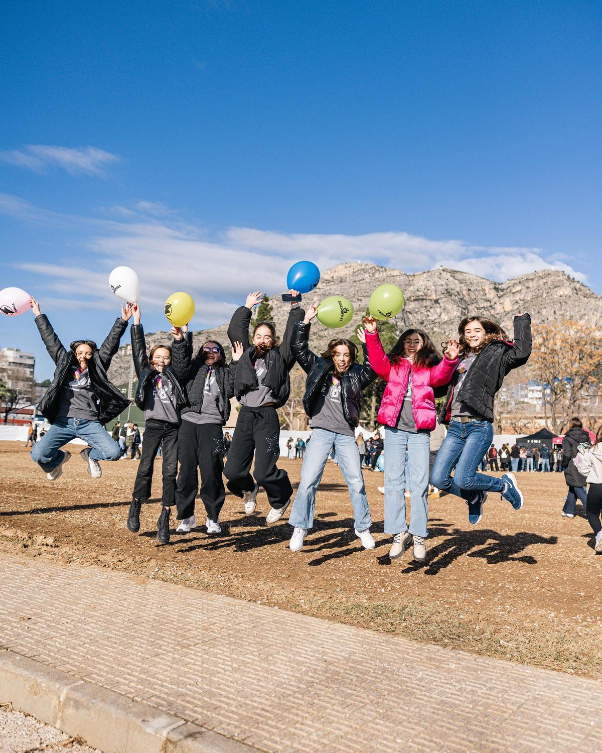 La Fúmiga ompli de famílies el Festivernet de Tavernes de la Valldigna La Fúmiga ompli de famílies el Festivernet de Tavernes de la Valldigna