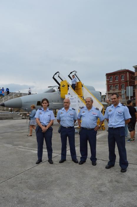 Aviones del festival aéreo de Gijón