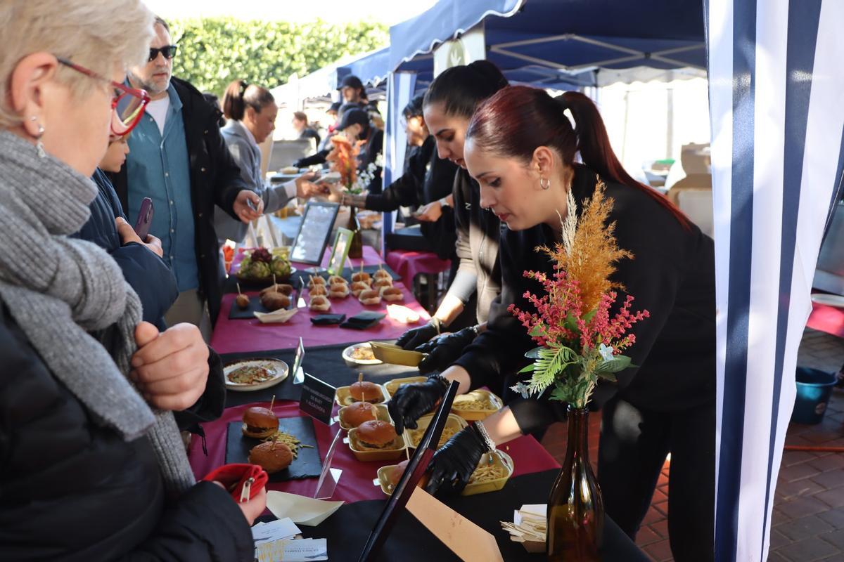 Tapas con alcachofa.