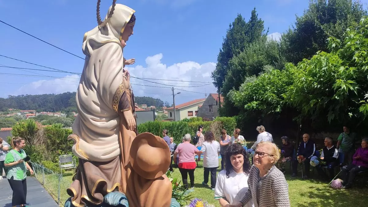 La comarca se engalana para la Reina de los Mares