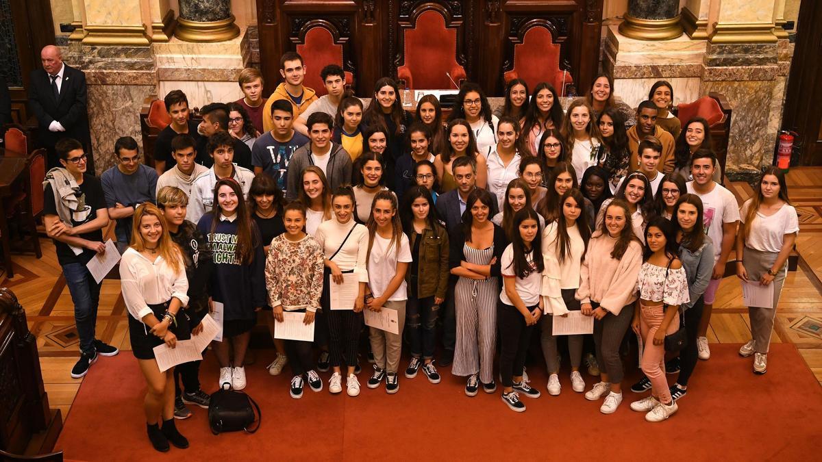 Foto de archivo de alumnos que participaron en el programa en el pasado
