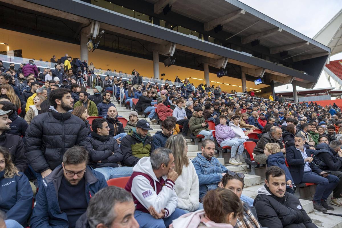 Kilian Jornet reúne a más de 2.000 personas en Son Moix