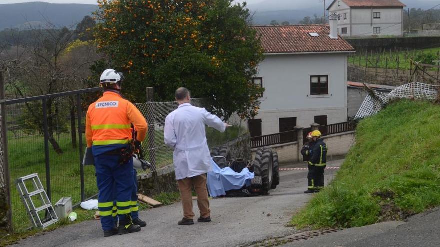 El valgués Francisco Barreiro pereció aplastado bajo su tractor.