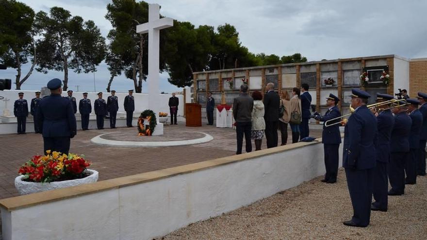 San Javier La AGA rinde homenaje a los Caídos por la Patria