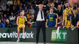 Jasikevicius, técnico del Fenerbahçe, desesperado en su regreso al Palau.