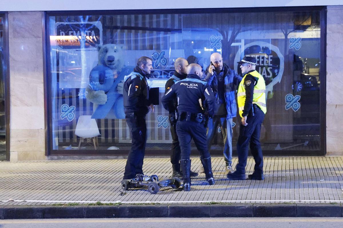 Brutal accidente de tráfico en Gijón con dos fallecidos