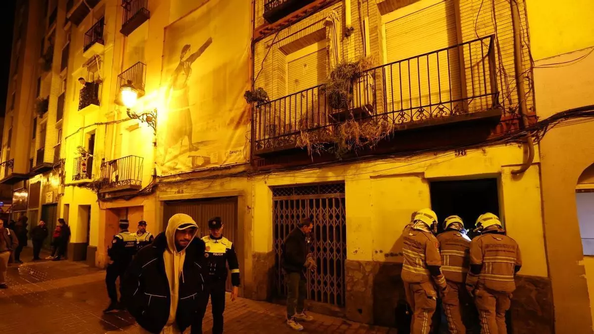 Nuevo desalojo en Zaragoza por riesgo de colapso: ocho personas abandonan sus casas en El Gancho