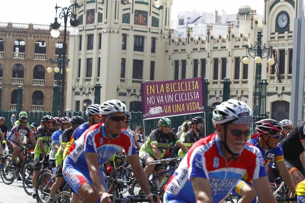 Marcha ciclista por València