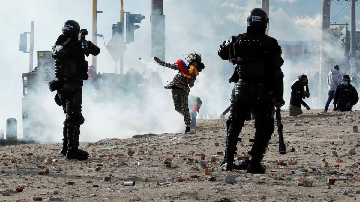 La policía usó gases lacrimógenos.