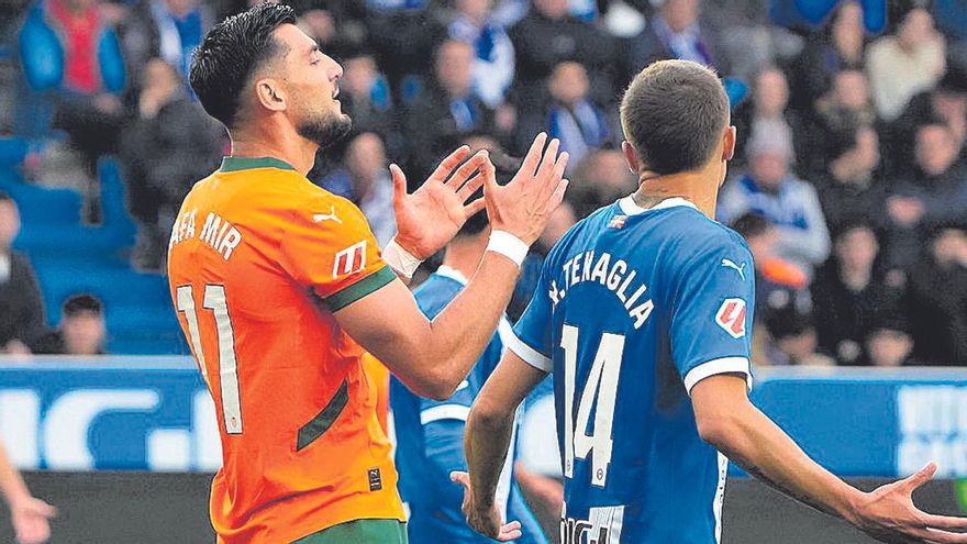 La despedida de Rafa Mir del Valencia CF