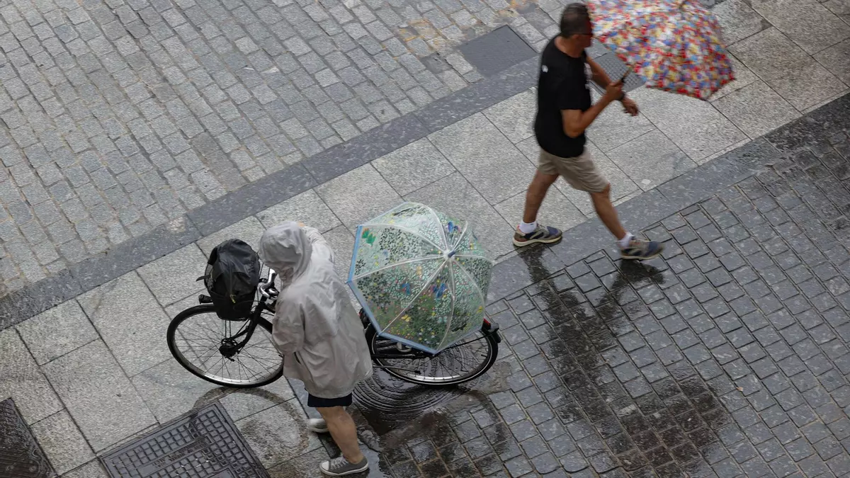 El Meteocat activa el aviso rojo por lluvias torrenciales en casi toda Catalunya