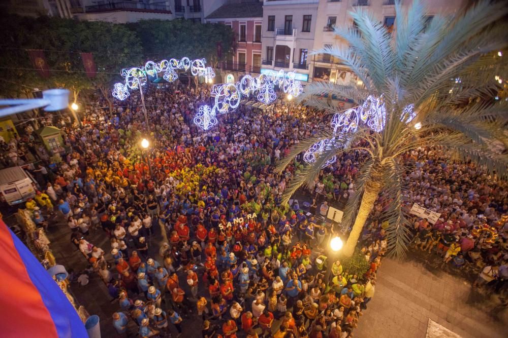 El investigador realizó un discurso lleno de sentimiento ilicitano y alabó a Elche como ejemplo de convivencia y respeto a los extranjeros