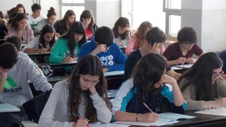 La UPC a Manresa acull 600 alumnes de tot el Bages que participen a les proves Cangur
