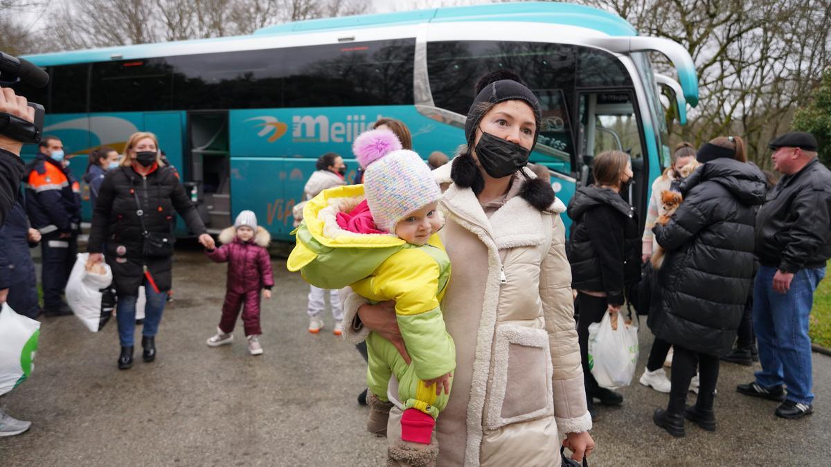 LLEGADA AUTOBÚS REFUJIADOS UCRANIANOS