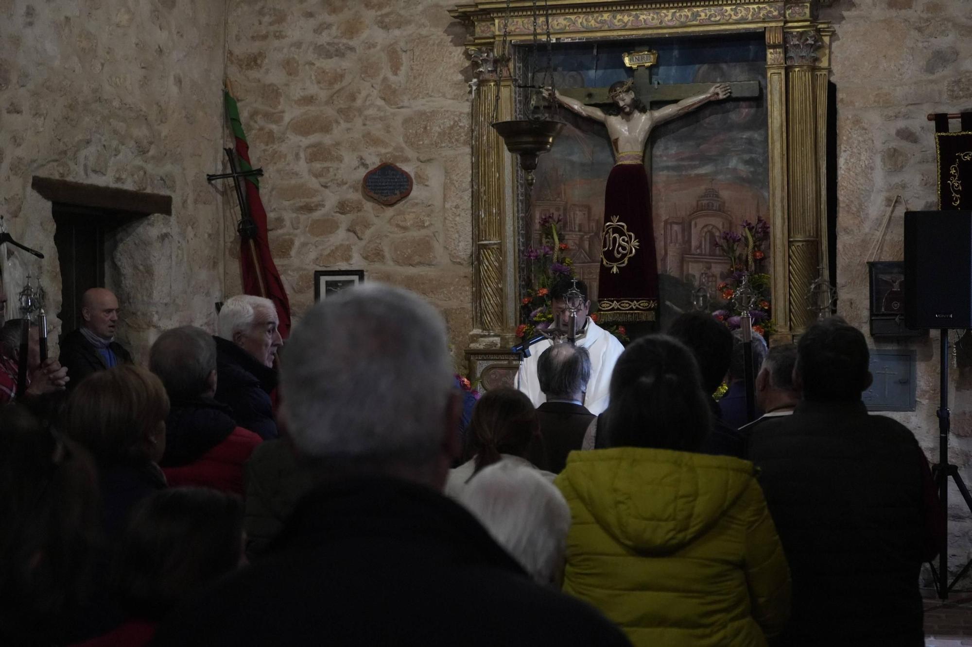 GALERÍA | El Cristo de Valderrey bendice los campos de Zamora