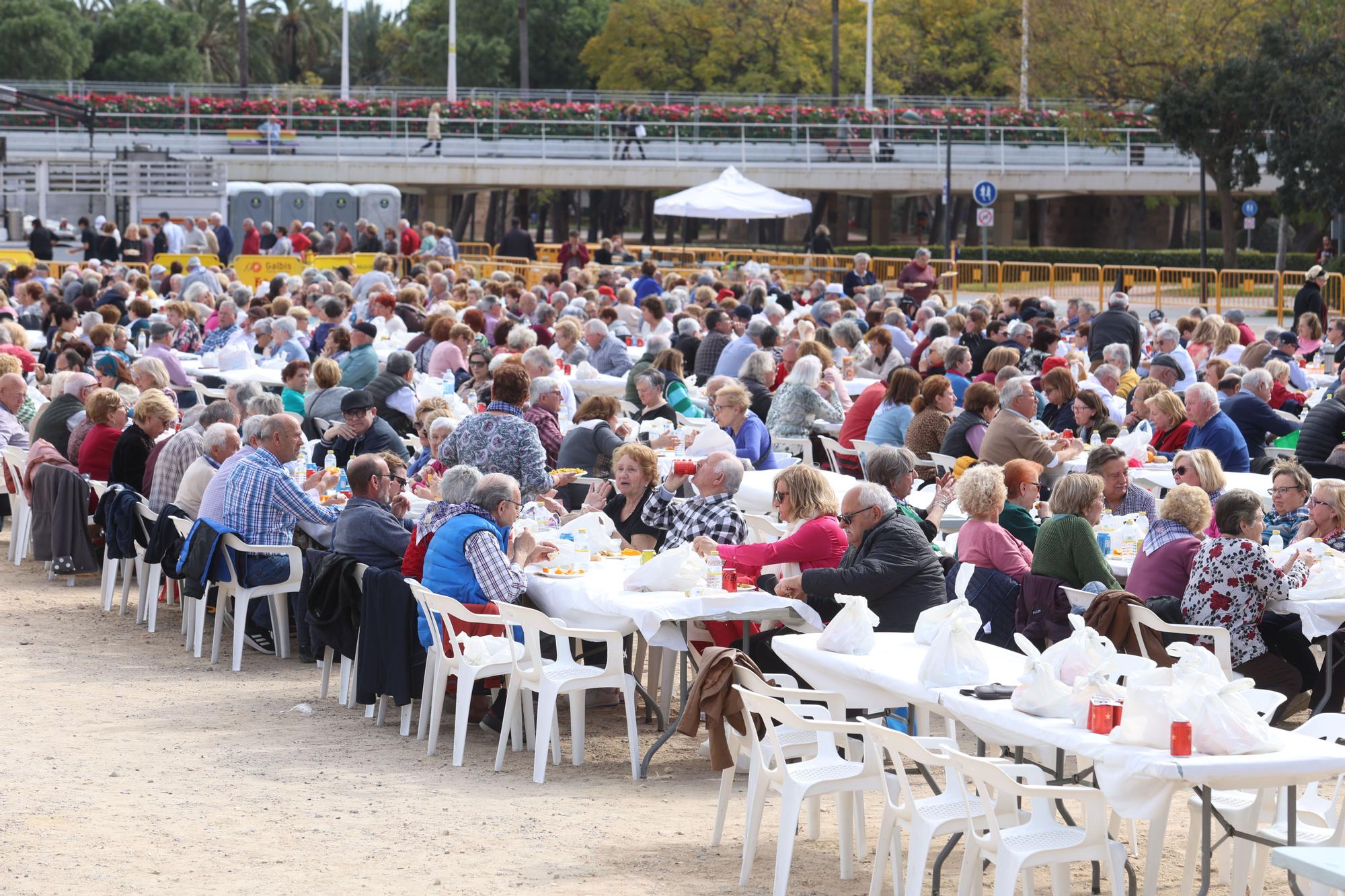 Paellas organizadas por la concejalía de atención a personas mayores del Ayuntamiento de València