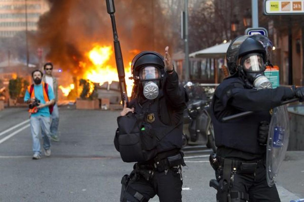 Los incidentes del 29-M, vistos por Carlos Montañés.