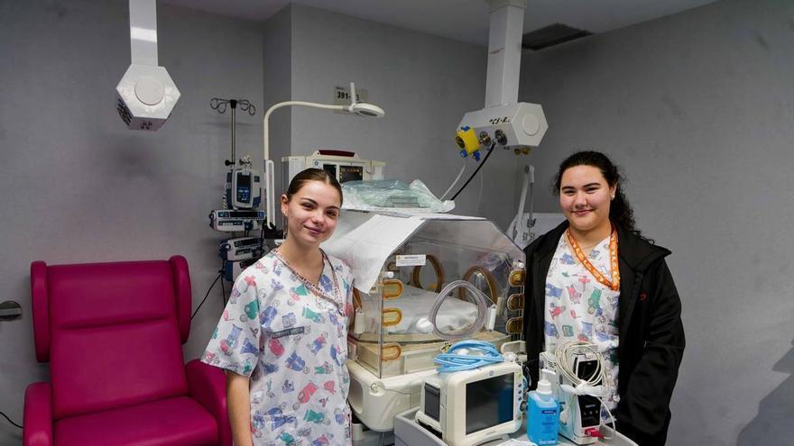 Estudiantes en prácticas en el Hospital General de Castellón