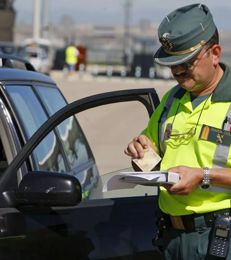 El truco para saber si tienes multas de tráfico aunque no tengas el aviso