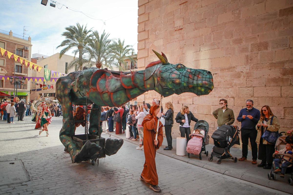 Estas son las mejores imágenes del arranque del Mercado Medieval de Orihuela 2026