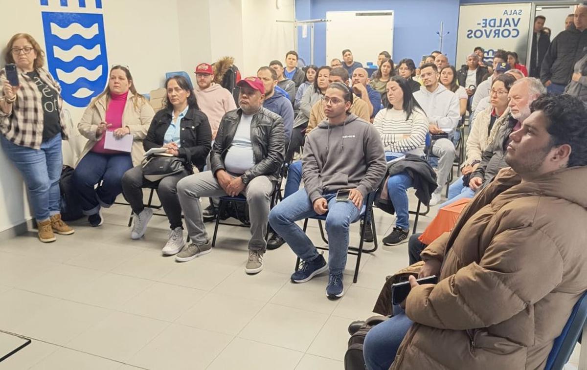 Una de las primeras charlas informativas. | FIRMA