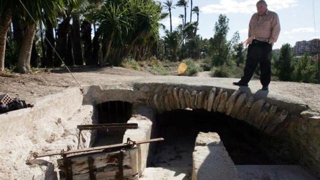 El partidor de Candalix, sin agua que gestionar, en una imagen tomada esta semana.