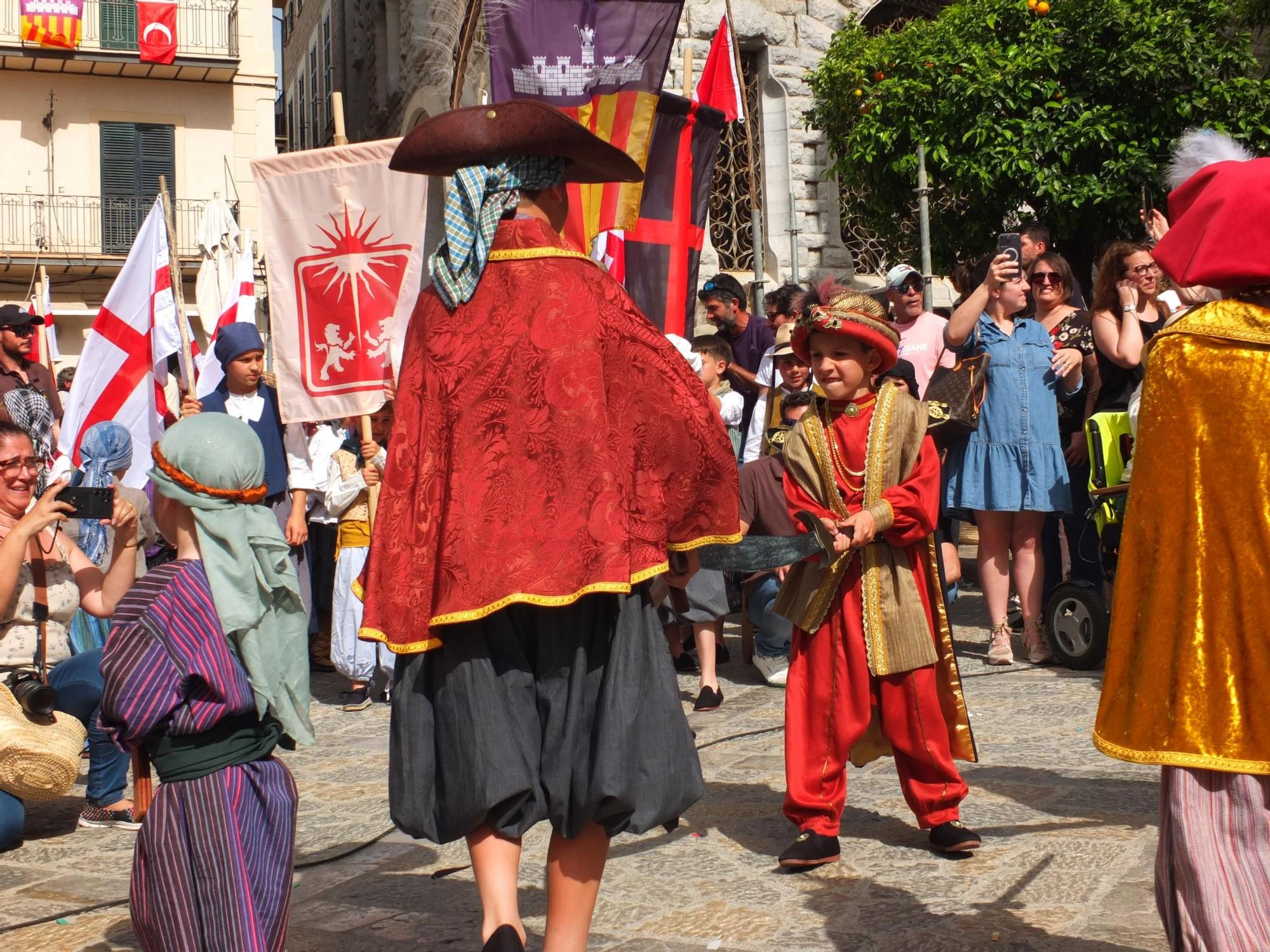 Las imágenes del primer Firó infantil de Sóller