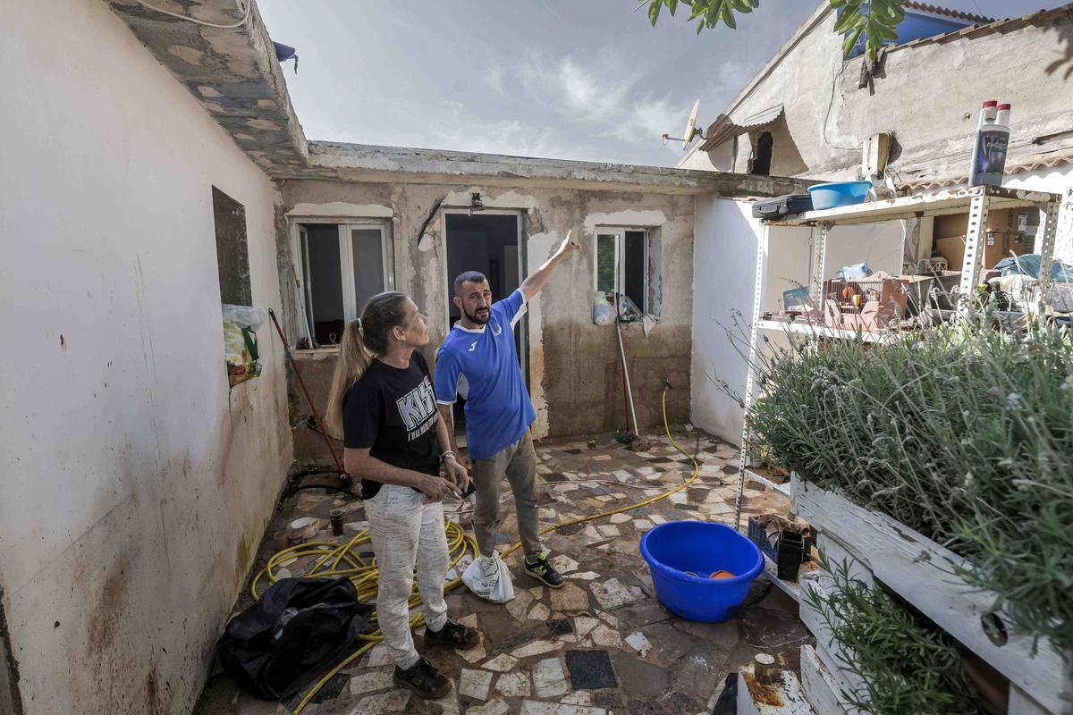 La parte de atrás de la casa de María Luisa, por donde accedieron al tejado, donde pasaron la noche.