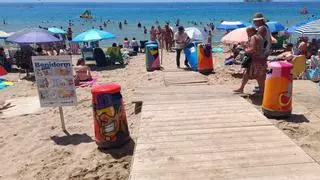 Así son las nuevas papeleras de las playas de Benidorm pintadas por artistas